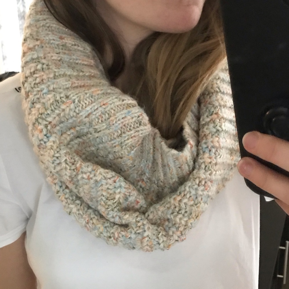 Multi colored Gap knit snood scarf